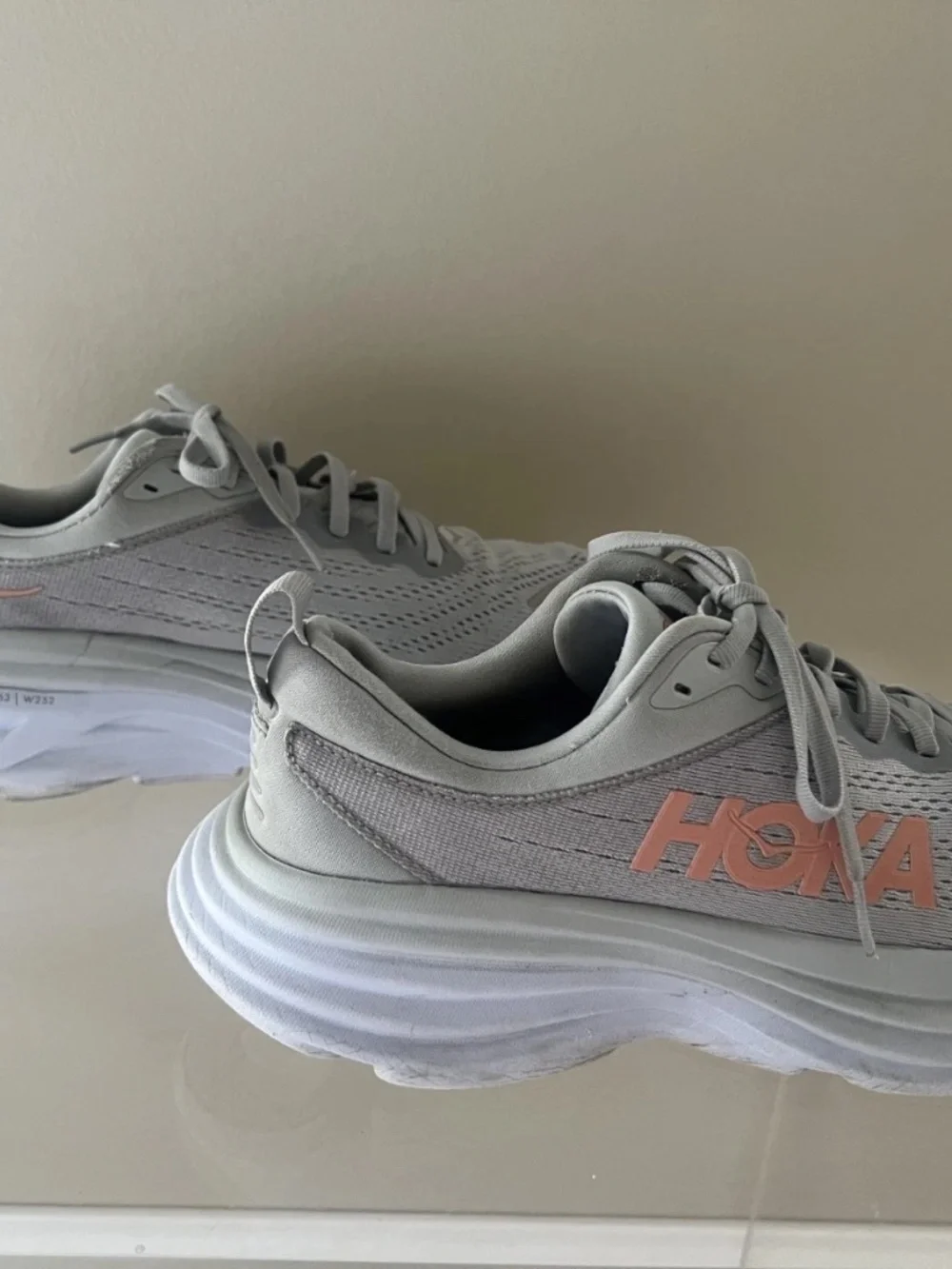 Hoka One One Bondi Womens Size 9b Gray Peach Running Cushioned Sneaker